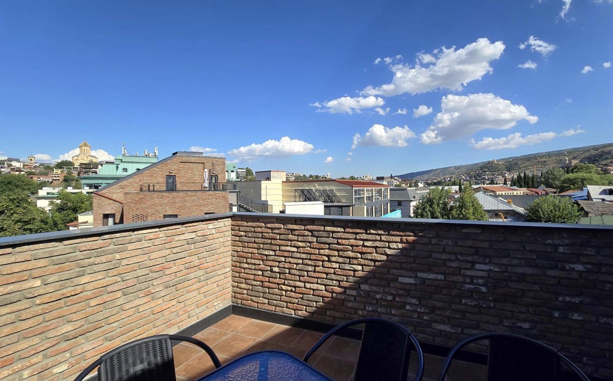Griffin Hotel Tbilisi Buitenkant foto