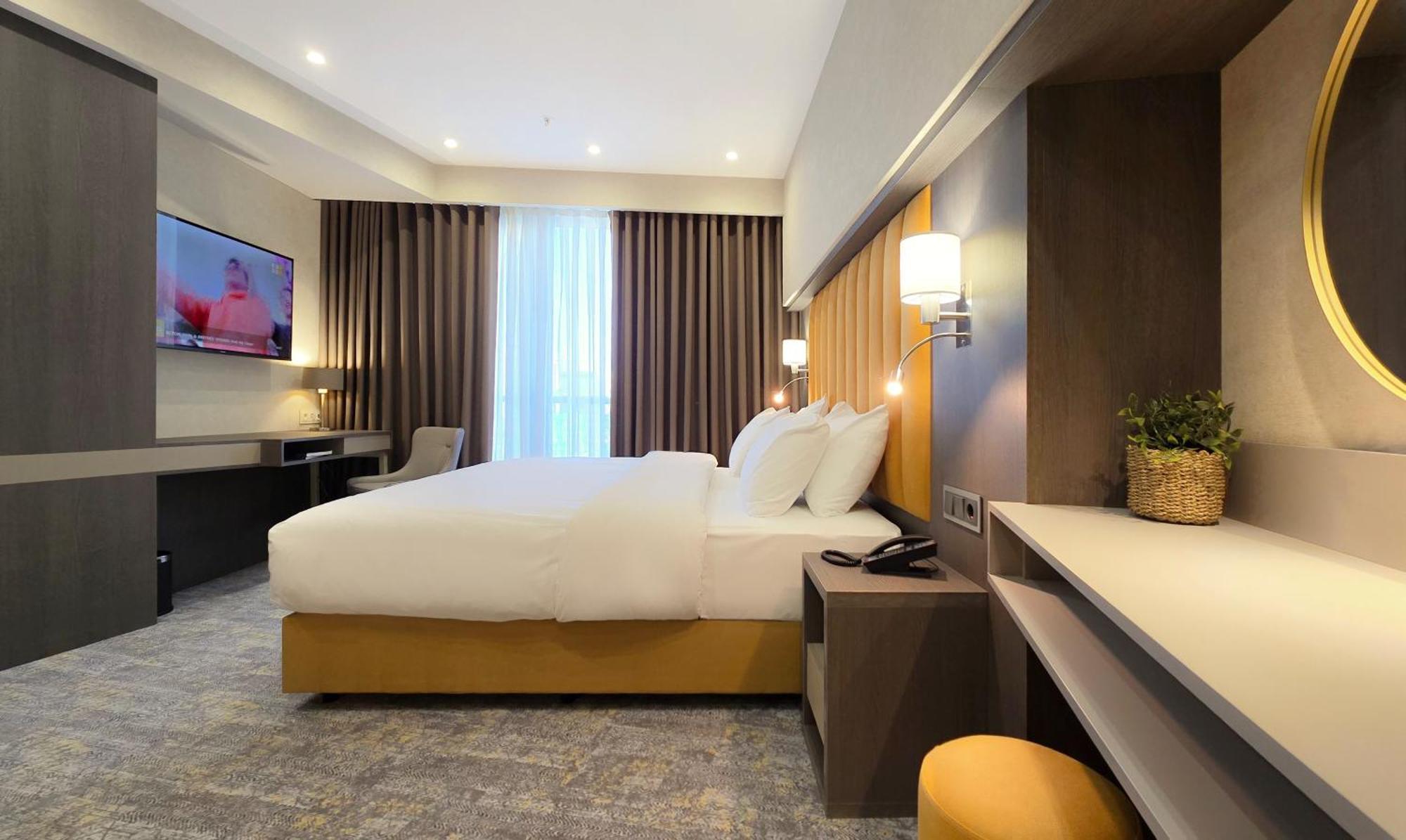 Griffin Hotel Tbilisi Buitenkant foto