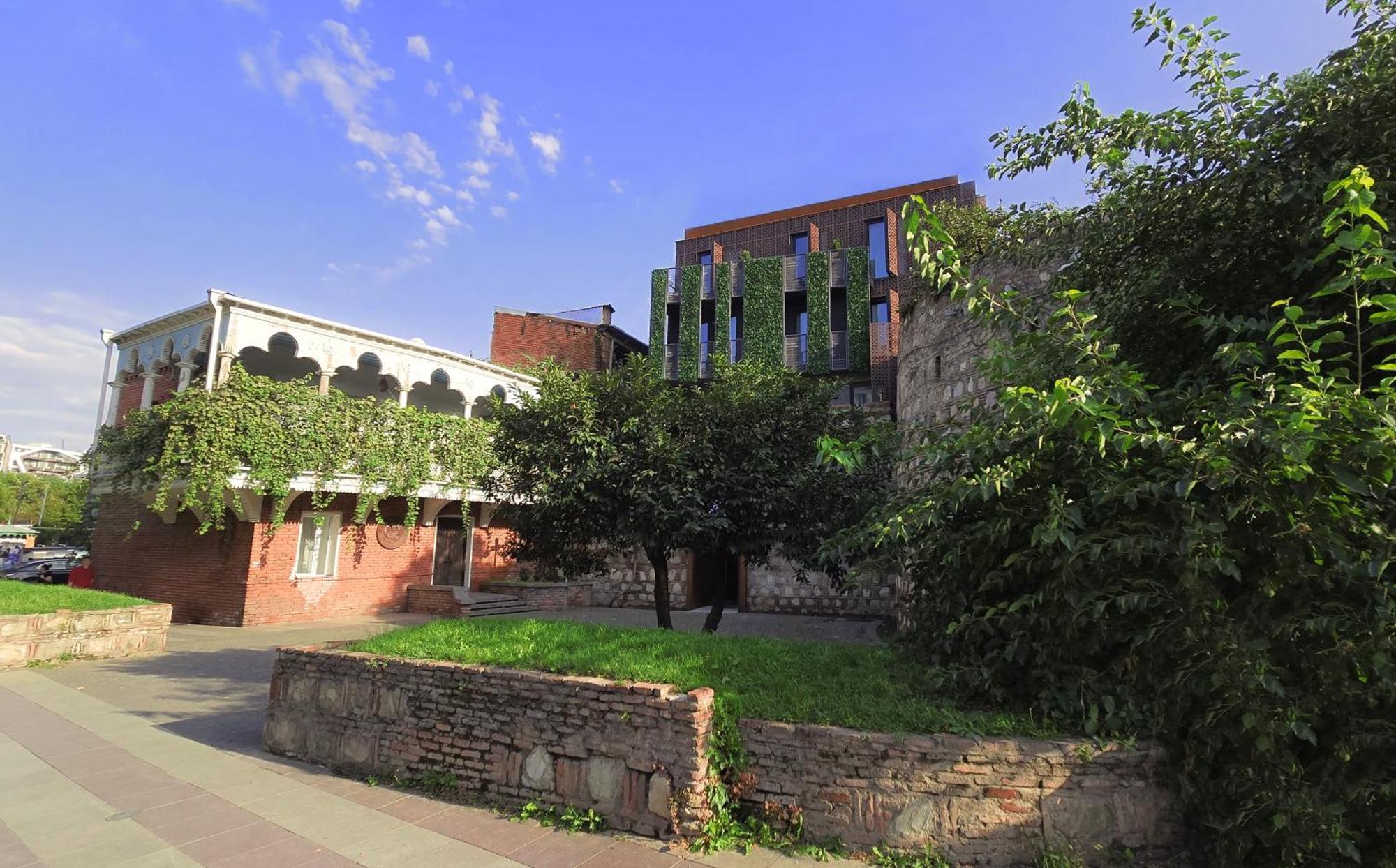 Griffin Hotel Tbilisi Buitenkant foto