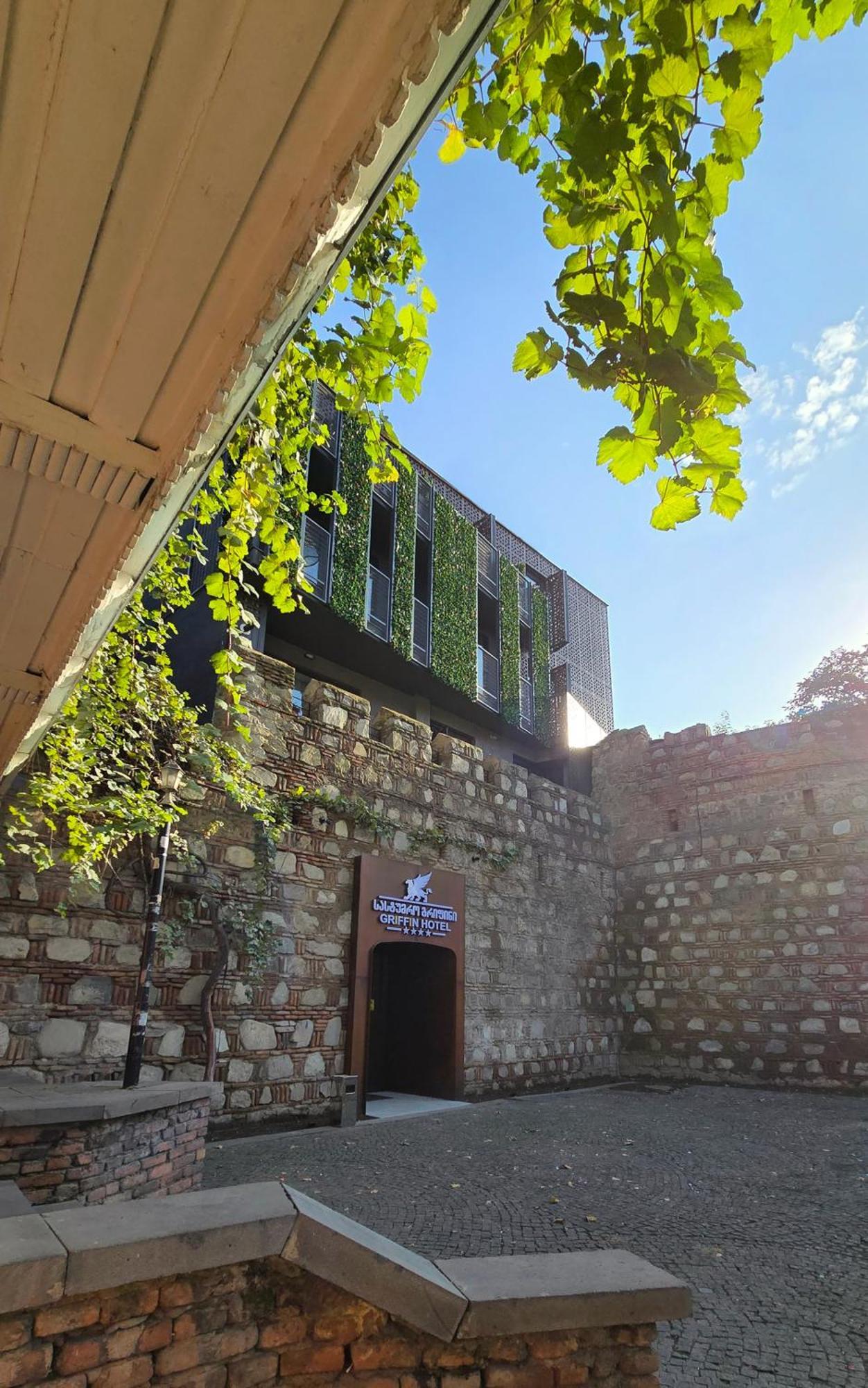Griffin Hotel Tbilisi Buitenkant foto